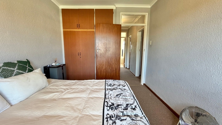 To Let 3 Bedroom Property for Rent in Longdown Western Cape